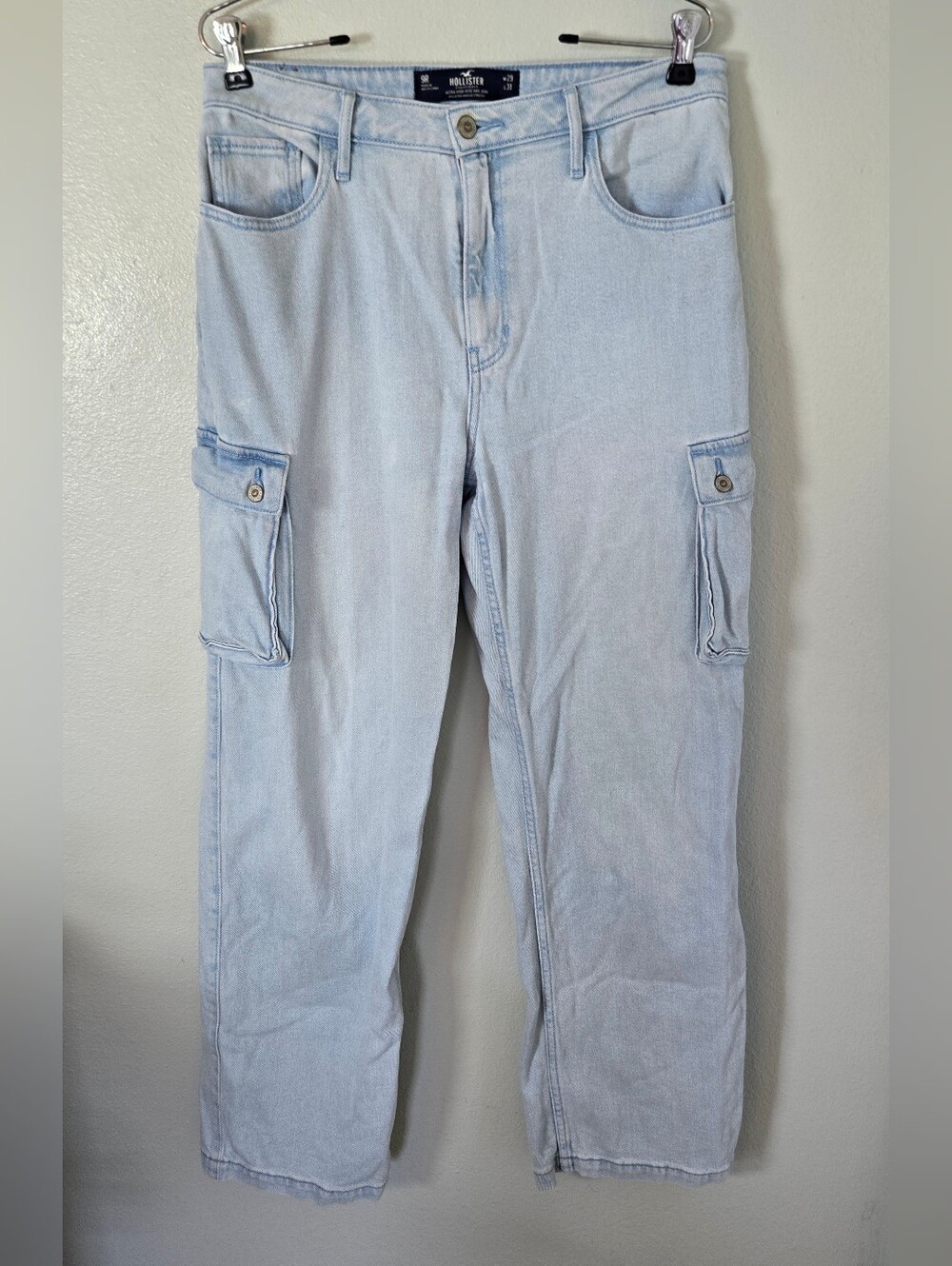 Hollister | Light Wash Wide Leg Cargo Jeans Size 9